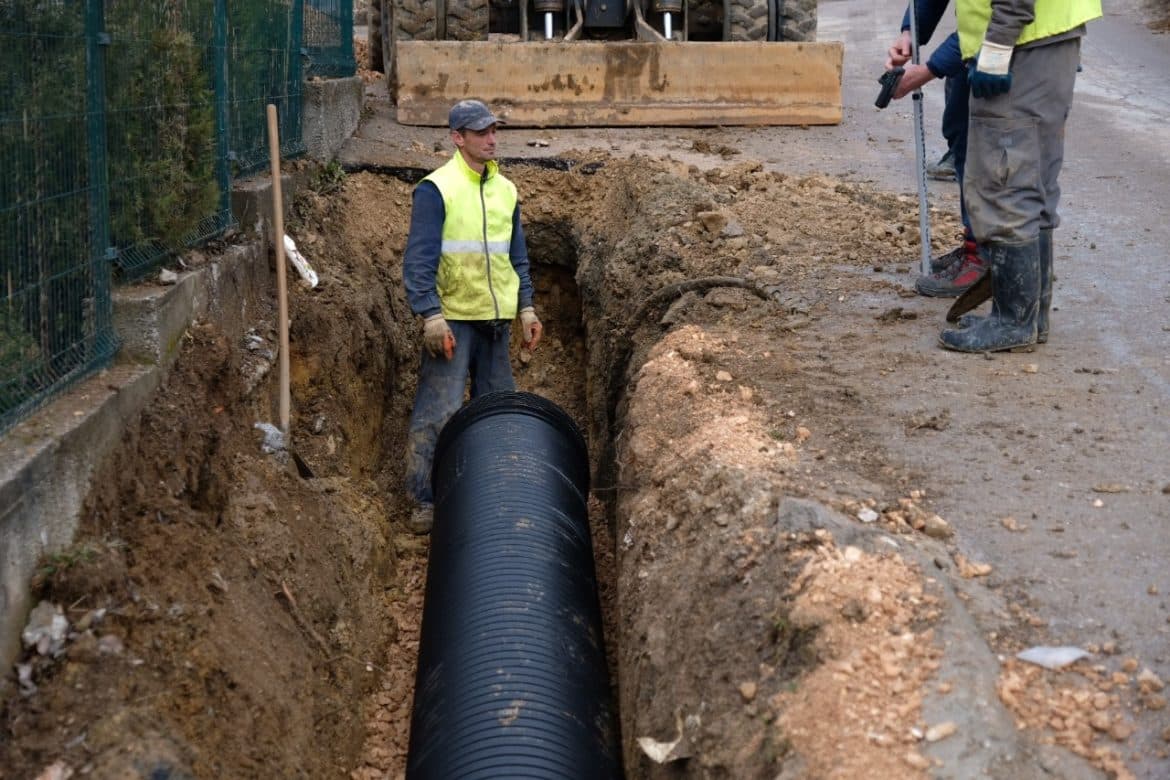 Počela izgradnja oborinske kanalizacione odvodnje u Mihaljevskoj ulici u Dobroševićima