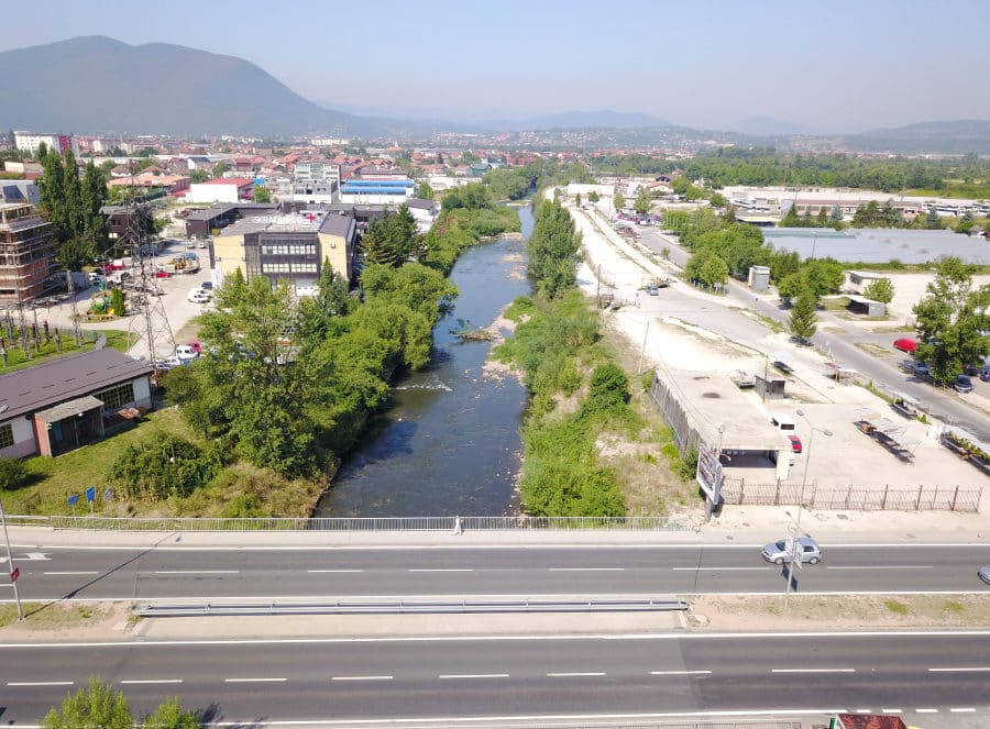 Počinje regulacija korita Miljacke i rekonstrukcija drvenog mosta u Halilovićima