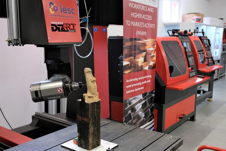 Novogradska firma “Dizart” povećala ponudu: U Centru za prekvalifikaciju i obuku napravljena petoosna CNC mašina