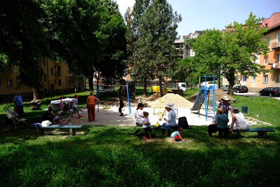 Počela rekonstrukcija i proširenje dječijeg igrališta u ulici Adema Buće u naselju Buća Potok