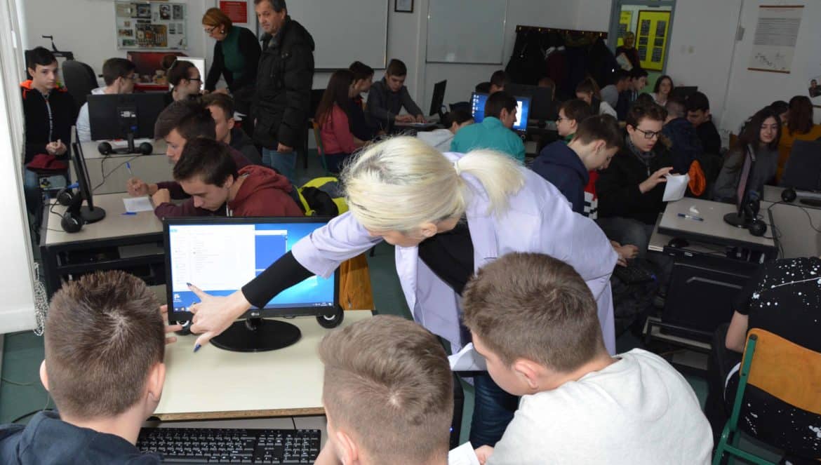 Najbolje znanje iz informatike pokazali učenici osnovne škole „Aleksa Šantić“