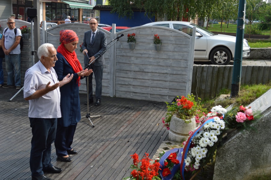 Godišnjica masakra na Alipašinom Polju: Jedanaest sugrađana ubijeno čekajući u redu za hljeb