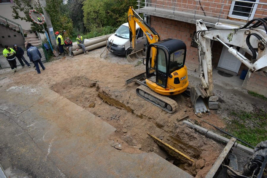 Počela izgradnja separatne kanalizacione mreže u Kodžinoj ulici u Švrakinom Selu