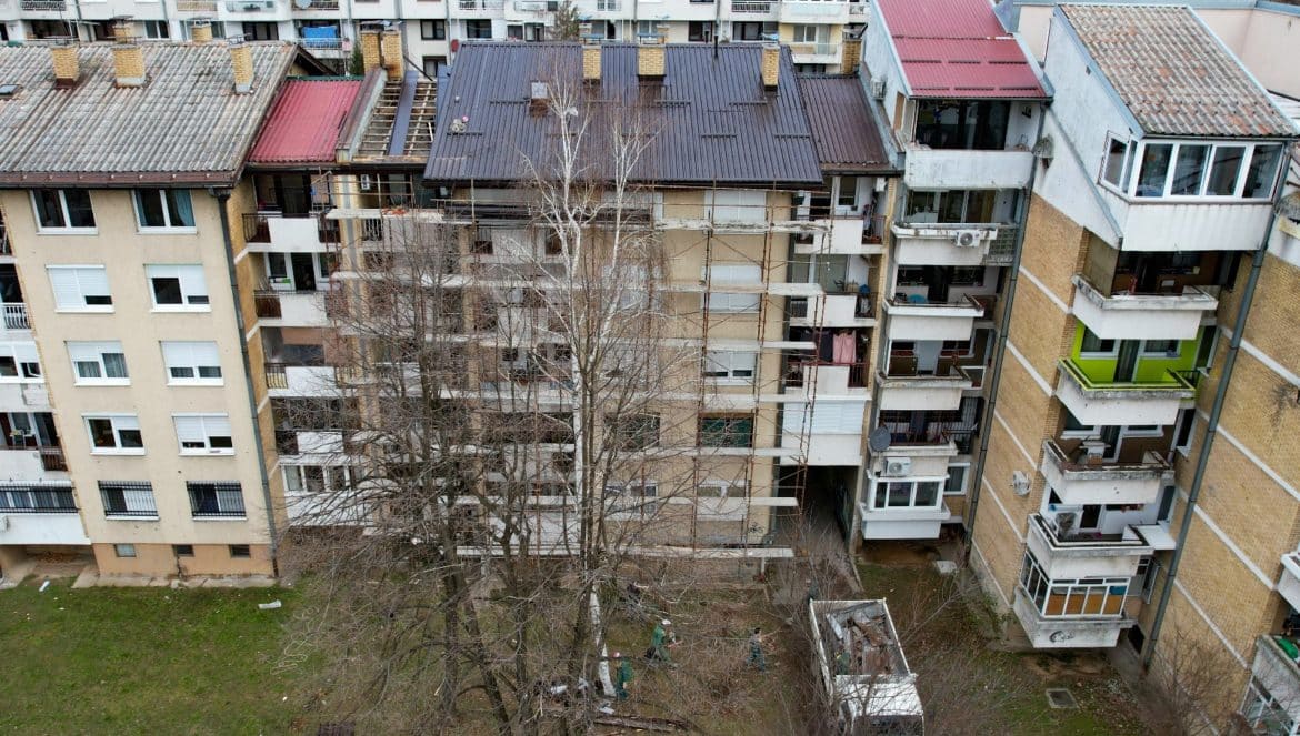 Sanacija oštećenih krovova 11 stambenih zgrada na području općine Novi Grad Sarajevo