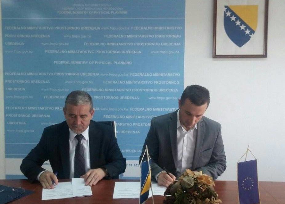 Potpisan ugovor za sufinansiranje utopljavanja škole „Behaudin Selmanović“ u Briješću