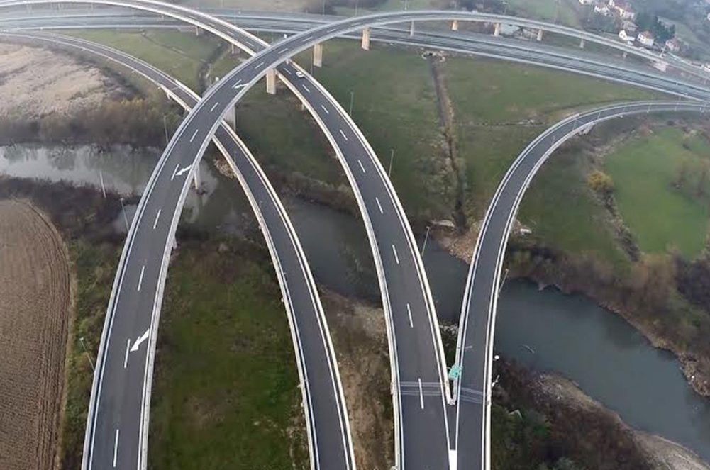 Završen grandiozni projekat! Pogledajte kako iz zraka izgleda saobraćajnica koja Sarajevo spaja sa autoputem